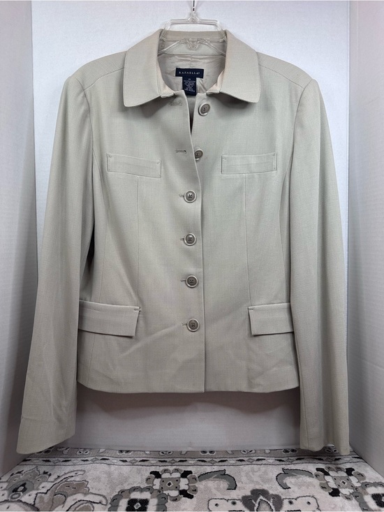 Rafaella Jackets & Blazers - Rafaella Light Cream Button-Front Tailored Blazer, size 14
